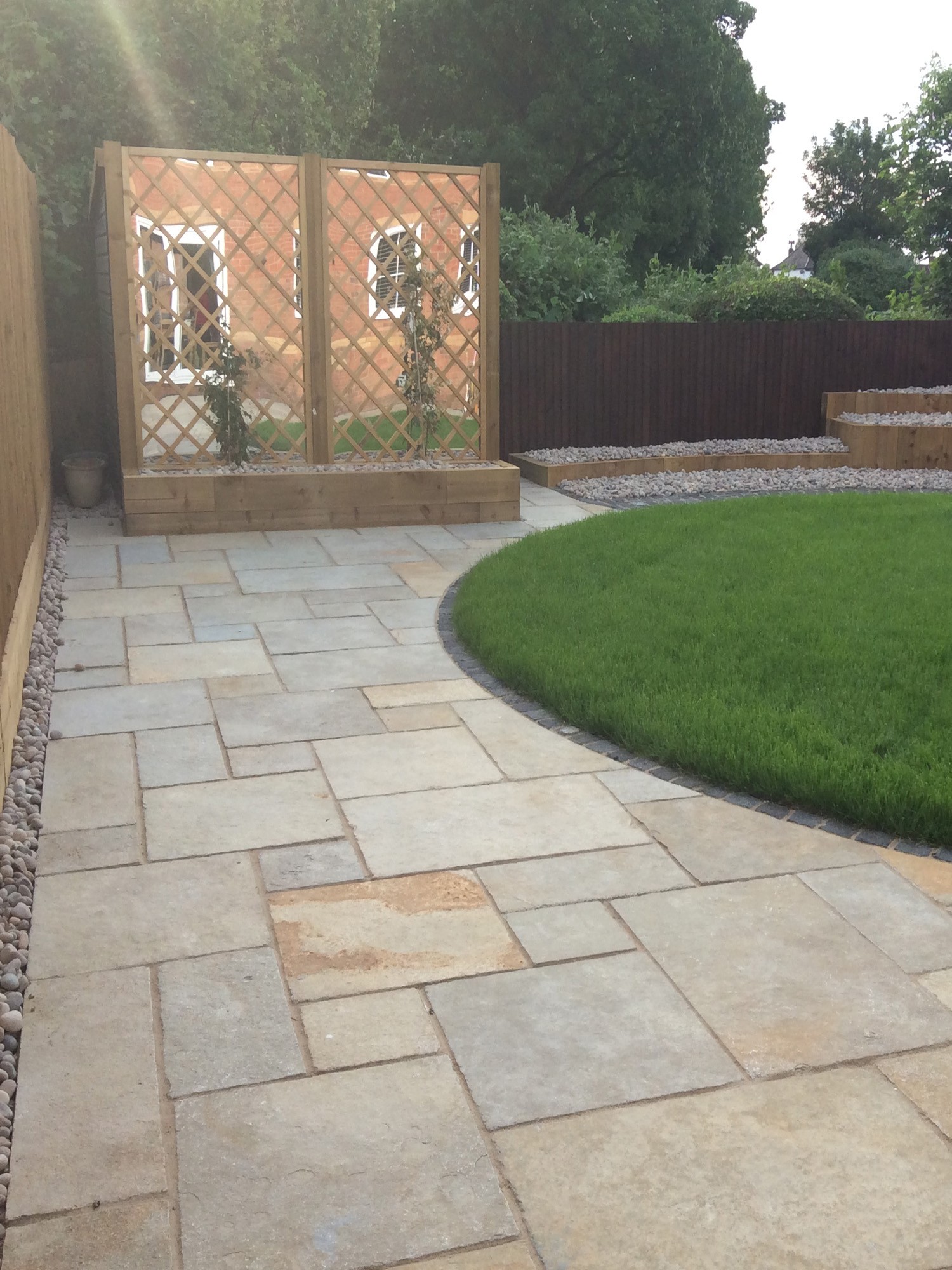 Tandur Yellow Antique Limestone Paving Slabs - Mix Size Patio Pack