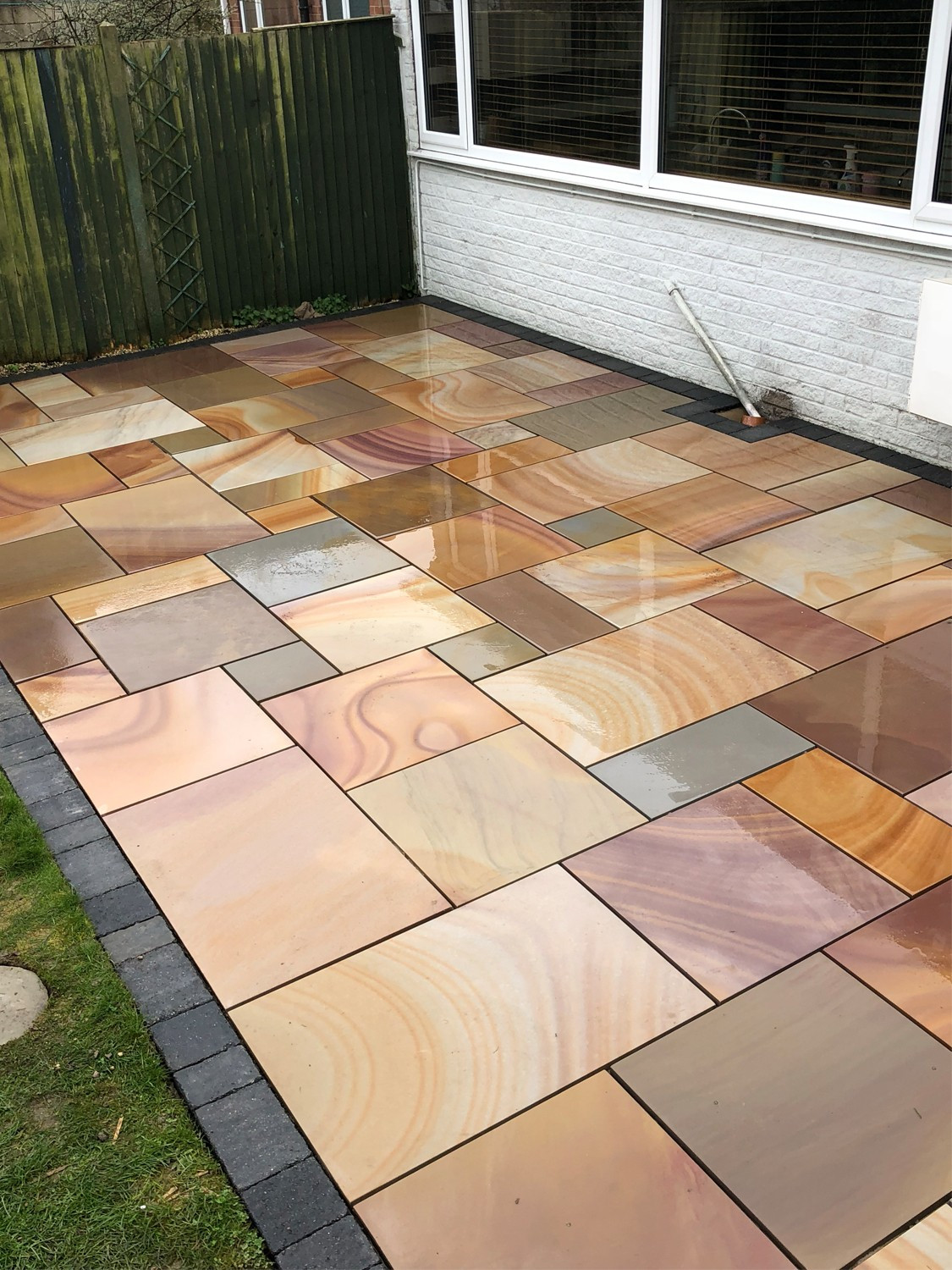 Buff Smooth & Sawn Linear Sandstone Paving - 900x200 Planks