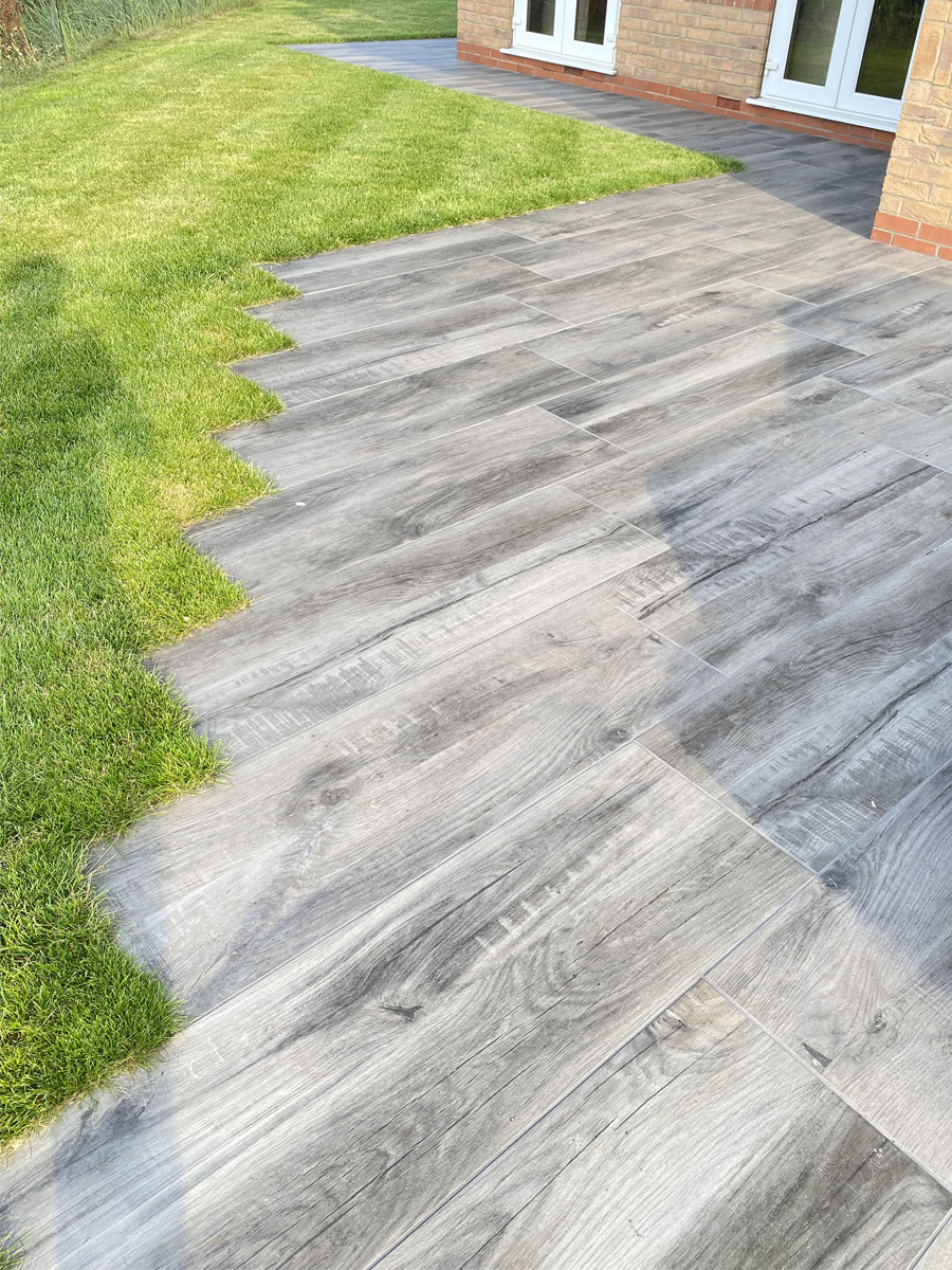 Fume Grey Wood Effect Outdoor Porcelain Paving Slabs - 1200x400 Pack