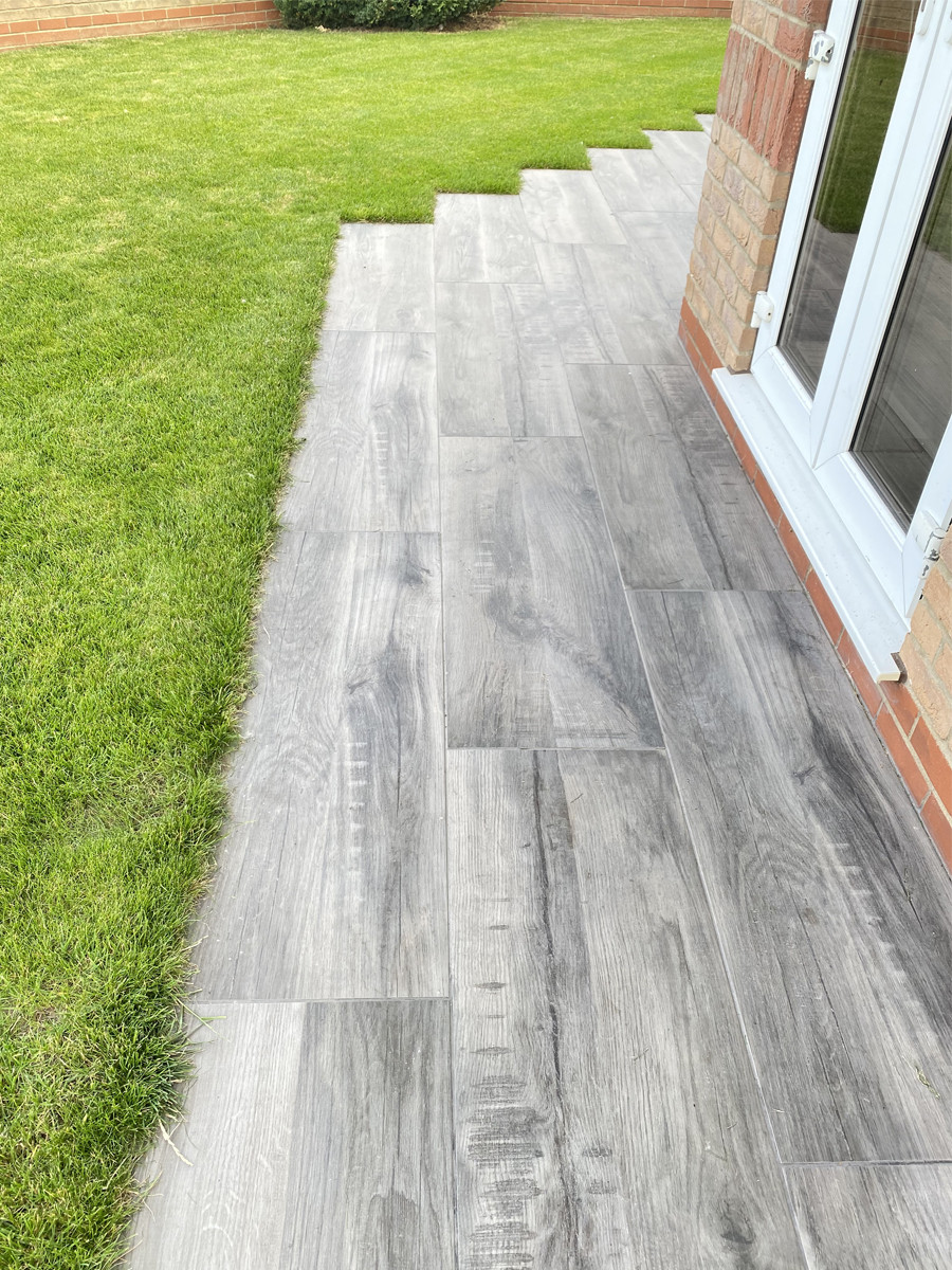 Fume Grey Wood Effect Outdoor Porcelain Paving Slabs - 1200x400 Pack