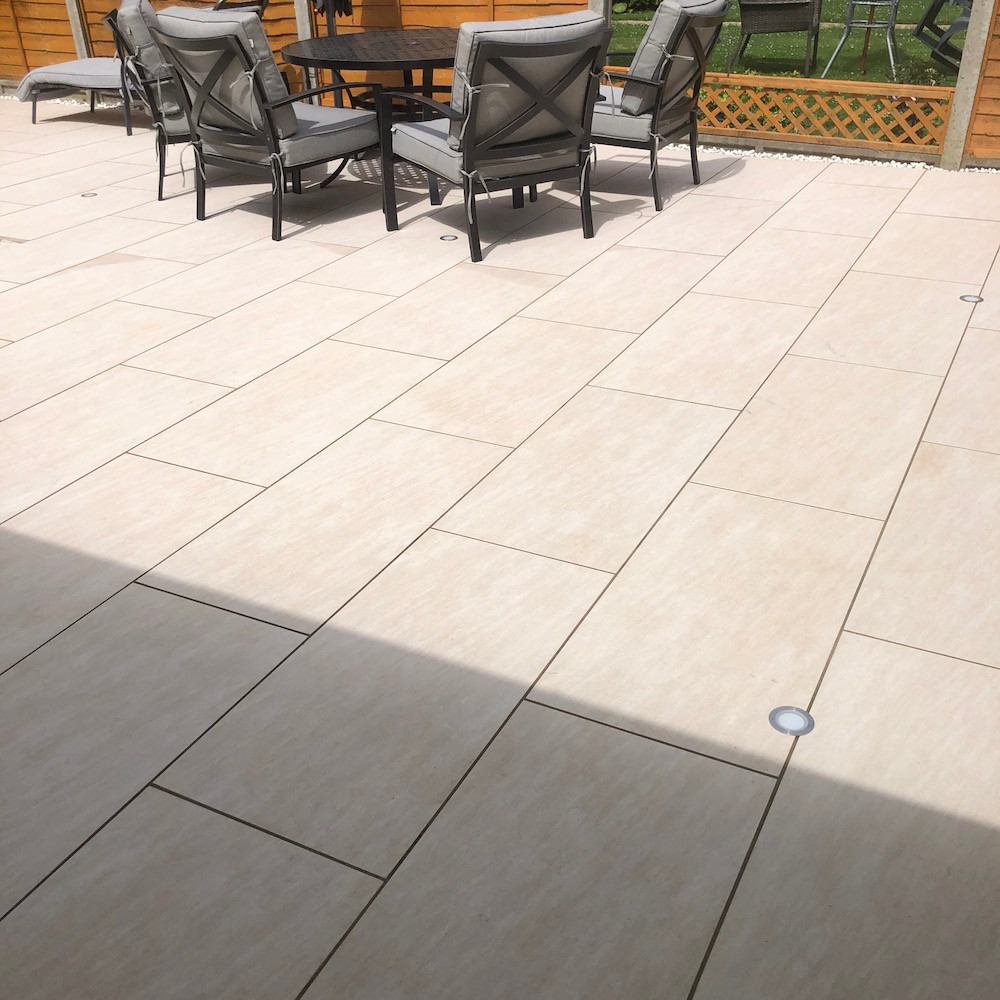 Ivory Sawn Sandstone Effect Porcelain Paving Slabs - 900x450 Pack