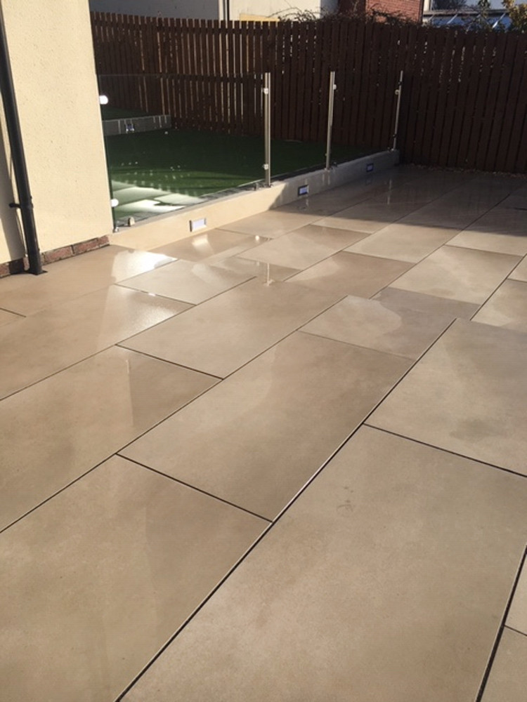 Les Murs Tag Italian Outdoor Porcelain Paving Slabs - 900x450