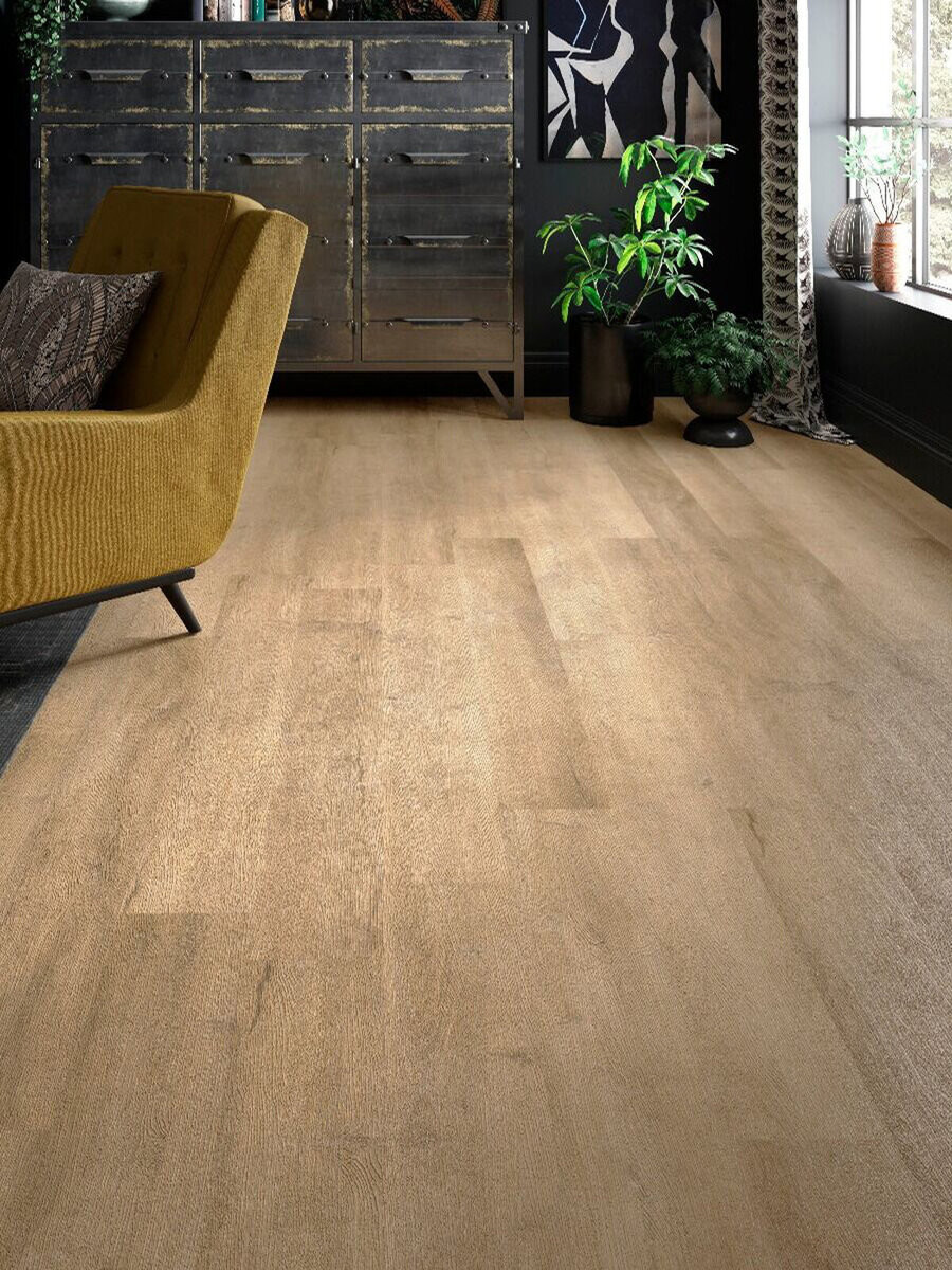 Light Oak Wood Effect Luxury Vinyl Tile (SPC) - 1219x177 (1mm attached underlay)