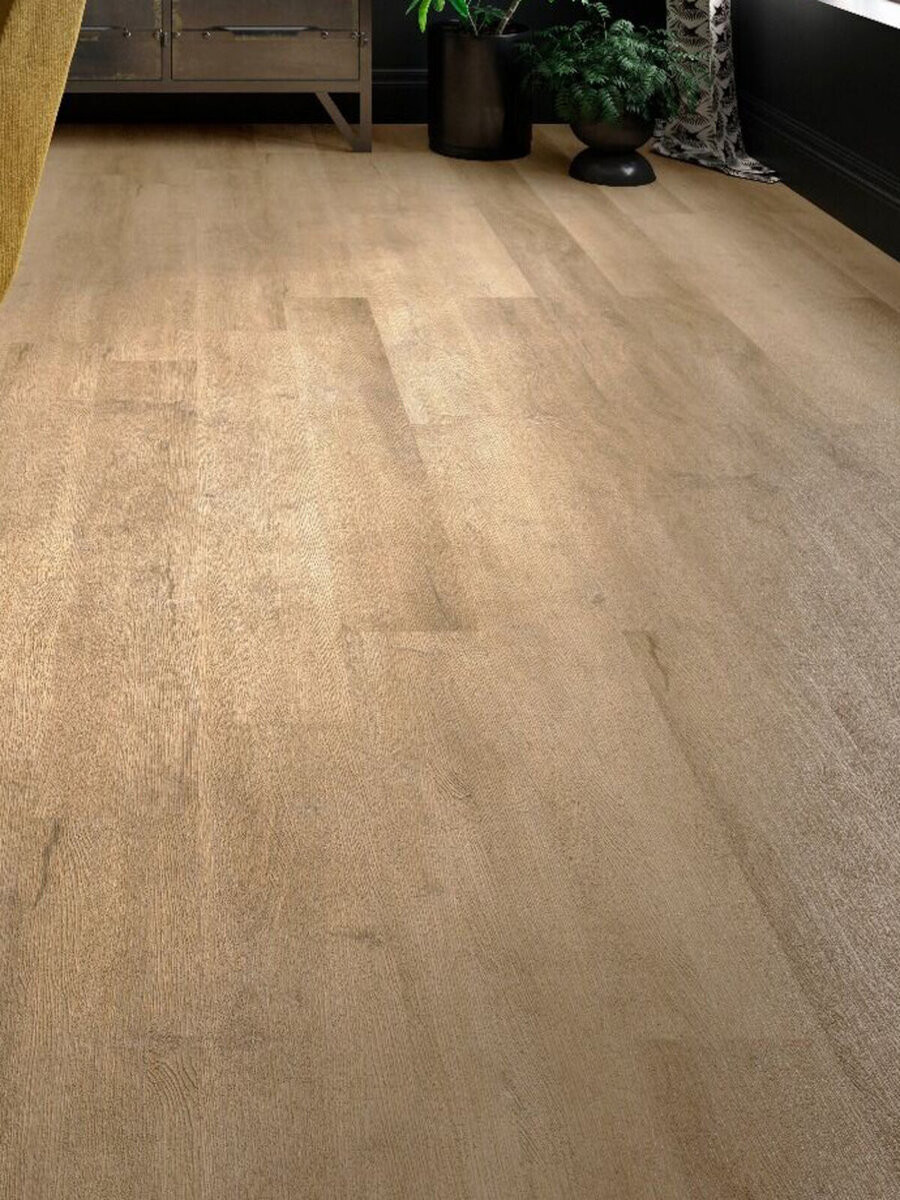 Light Oak Wood Effect Luxury Vinyl Tile (SPC) - 1219x177 (1mm attached underlay)