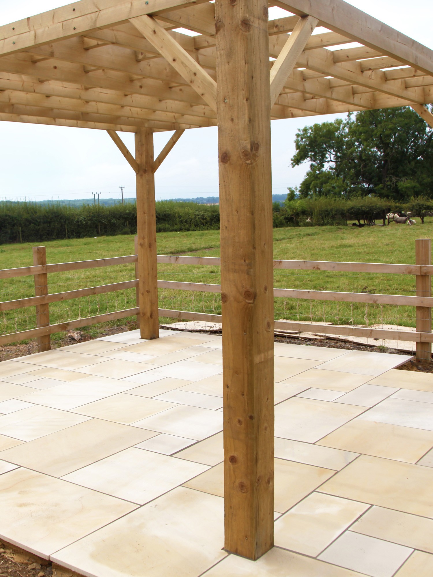 Beige Smooth & Sawn Sandstone Paving - Patio Pack