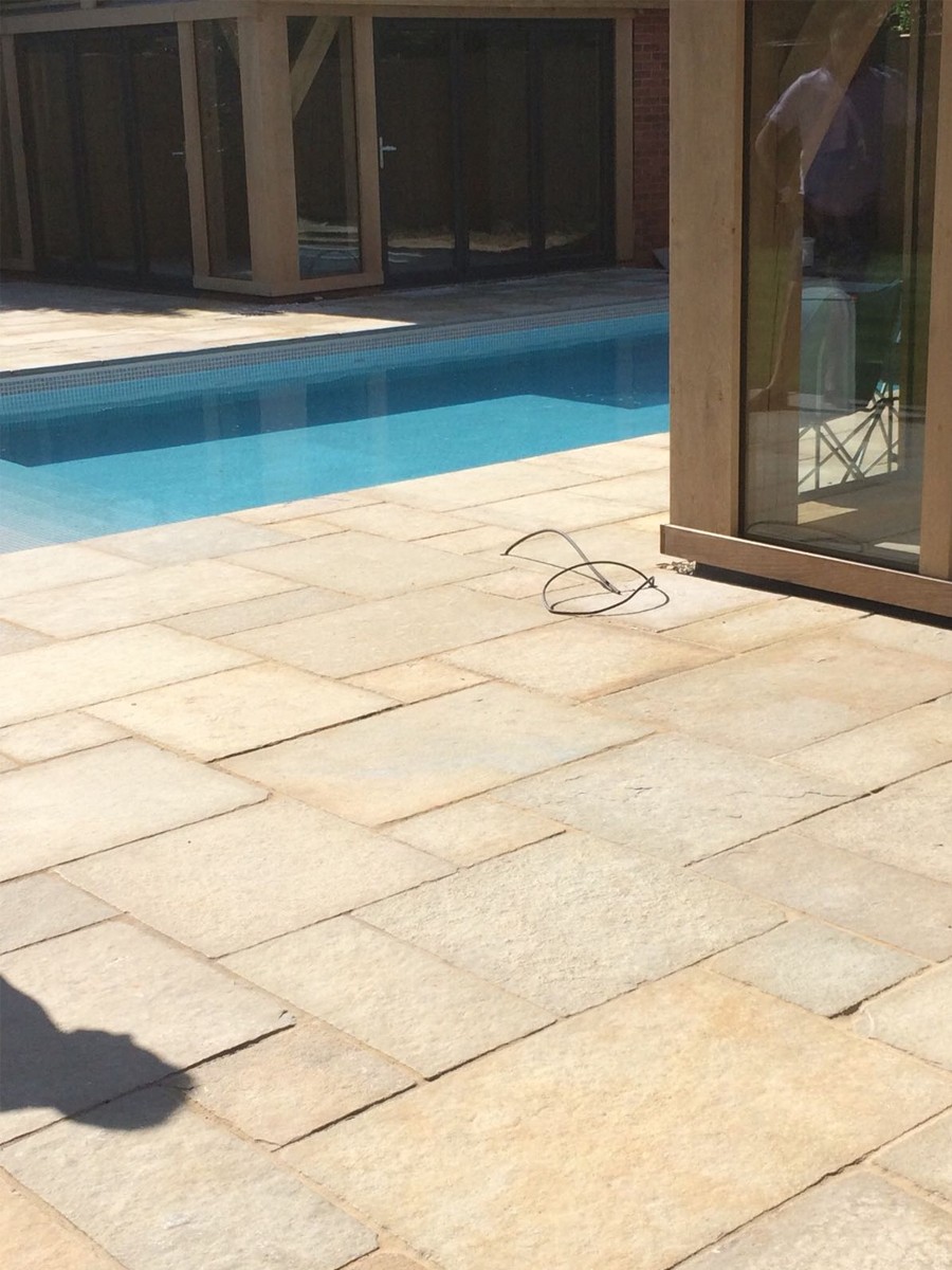 Tandur Yellow Antique Limestone Paving Slabs - Mix Size Patio Pack