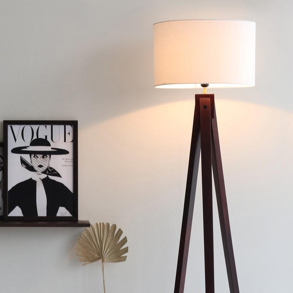 Zetta Floor Lamp