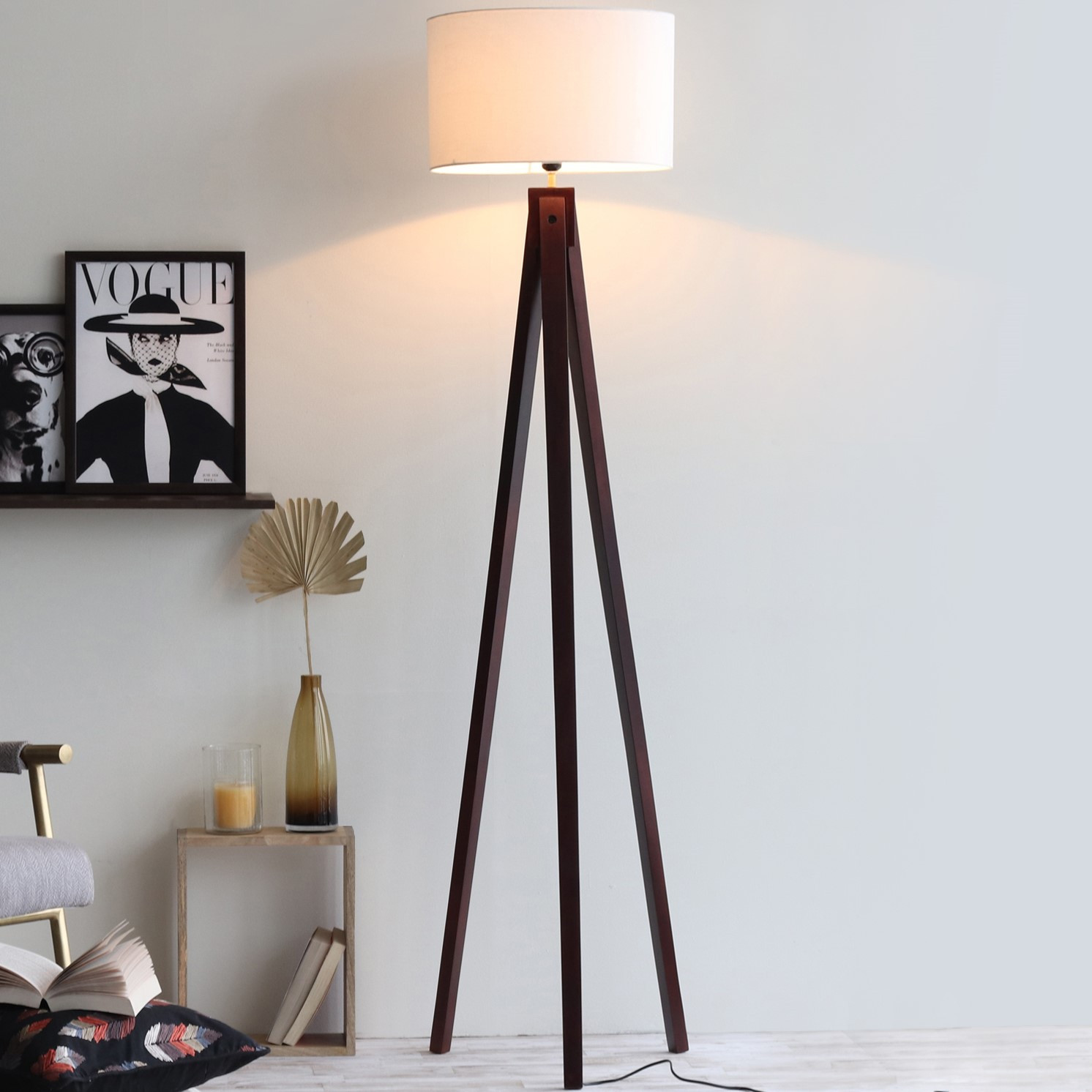 Zetta Floor Lamp